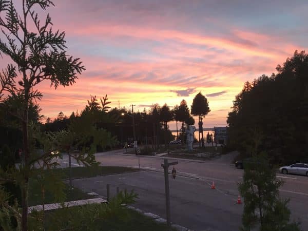 motel, tobermory, sunset deck